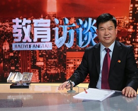 合阳县城关中学校长王合敏作客渭南电视台教育访谈节目